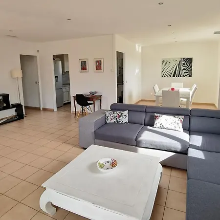 3-bedrooms - Very Quiet Lejlighed